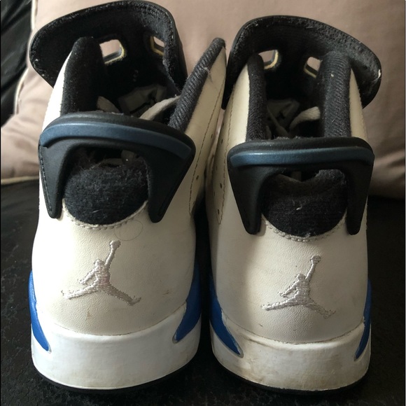 Jordan’s - Picture 4 of 4